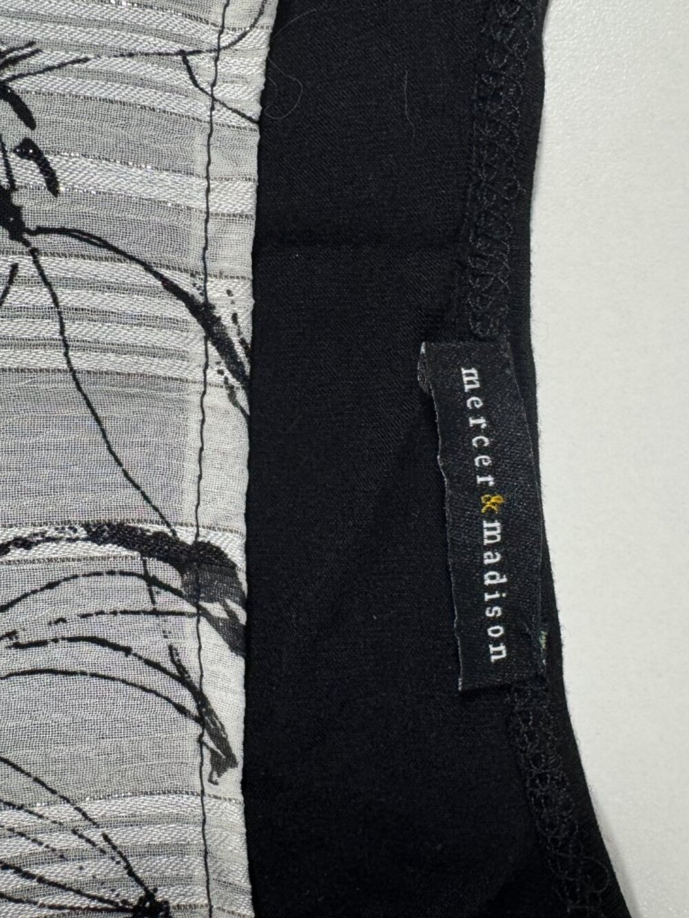 Mercer & Madison Sheer Floral Kimono Cardigan Black White Lightweight Boho Layer - Picture 8 of 9